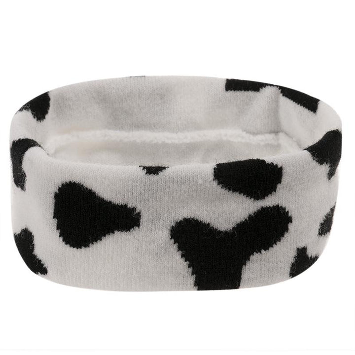 Striped knitted hat pullover hat black and white elements cow wool hat